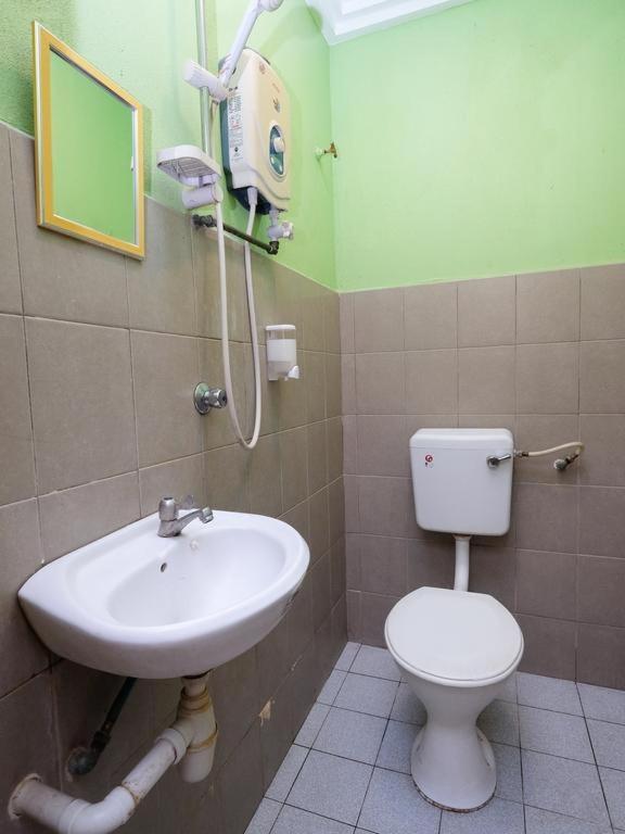 Mrj Hotel Wakaf Che Yeh 2 Kota Bharu Esterno foto
